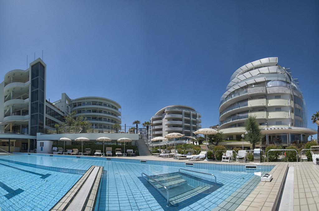 Hotel Le Palme - Premier Resort Milano Marittima Exterior foto